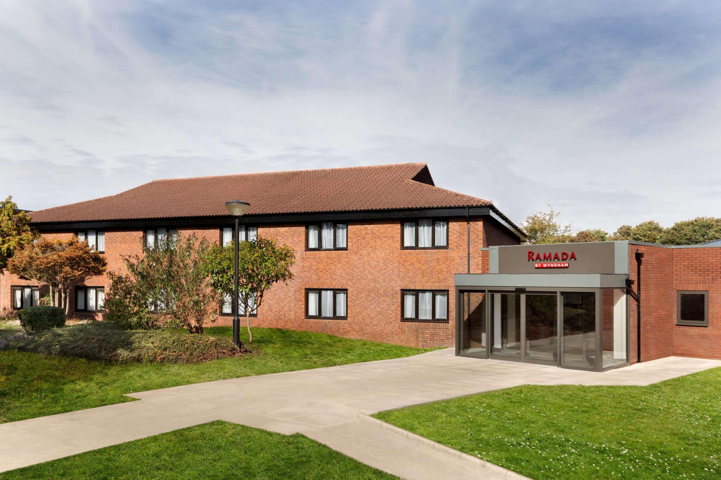 Hotel Ramada Bristol West à Easton in Gordano Extérieur photo